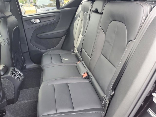 New 2026 Volvo XC40 B5 Core w/ Climate Package image 32