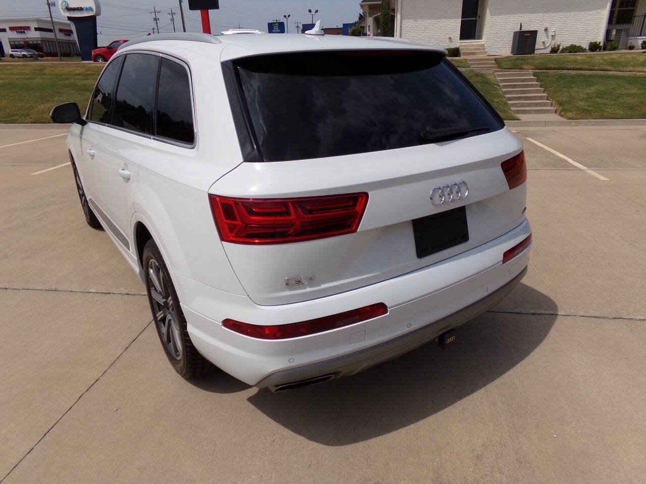 Used 2019 Audi Q7 2.0T Premium Plus w/ Premium Plus Package AWD/4WD image 32