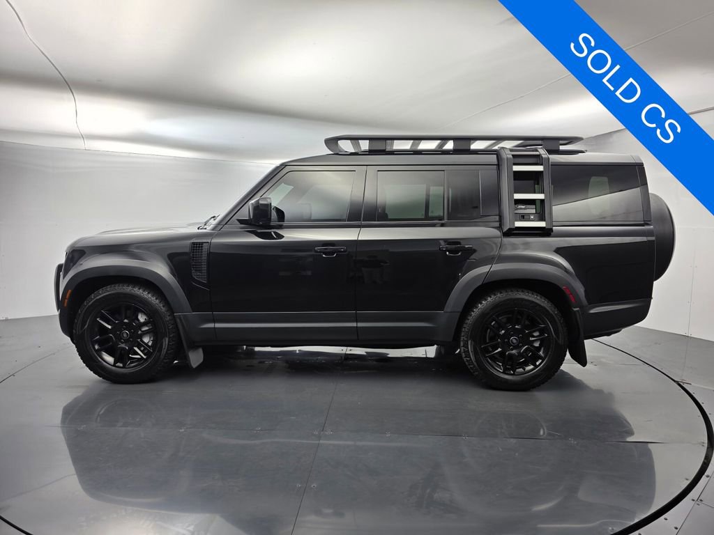 Used 2023 Land Rover Defender 130 SE image 6