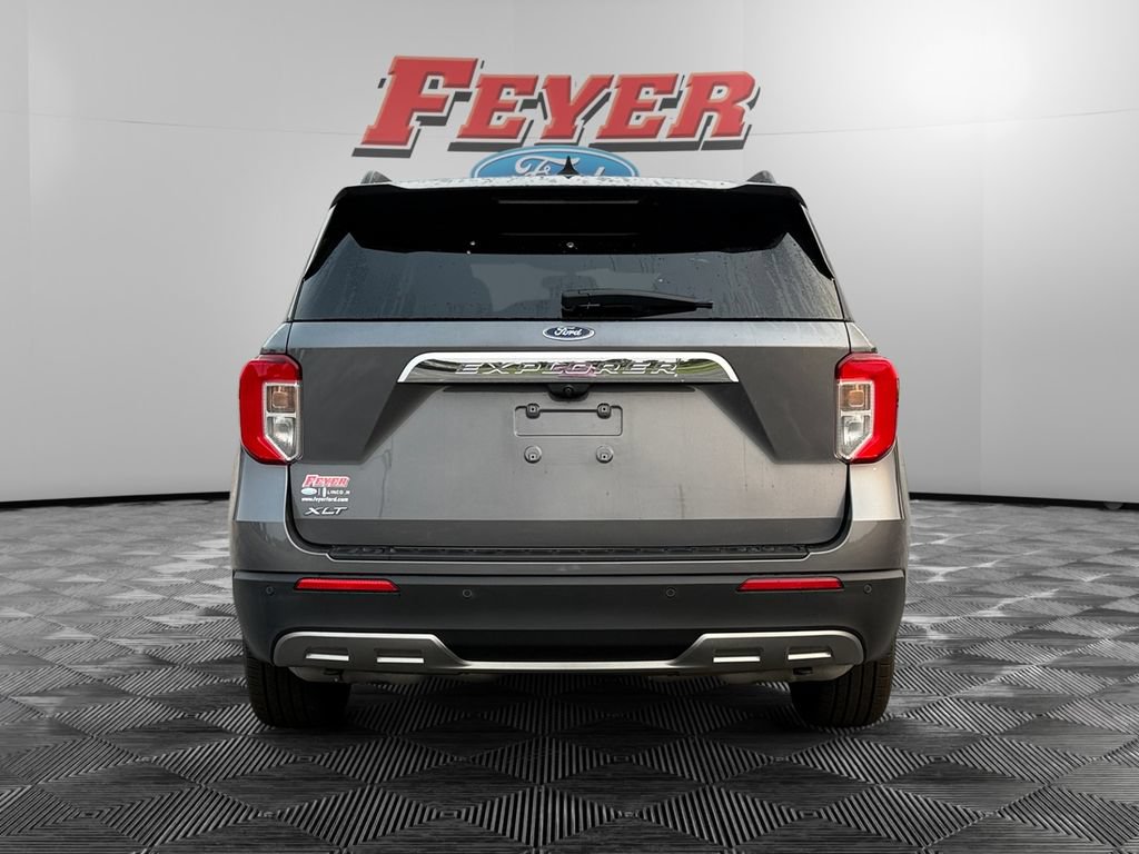 Certified 2021 Ford Explorer XLT w/ Equipment Group 202A RWD image 4