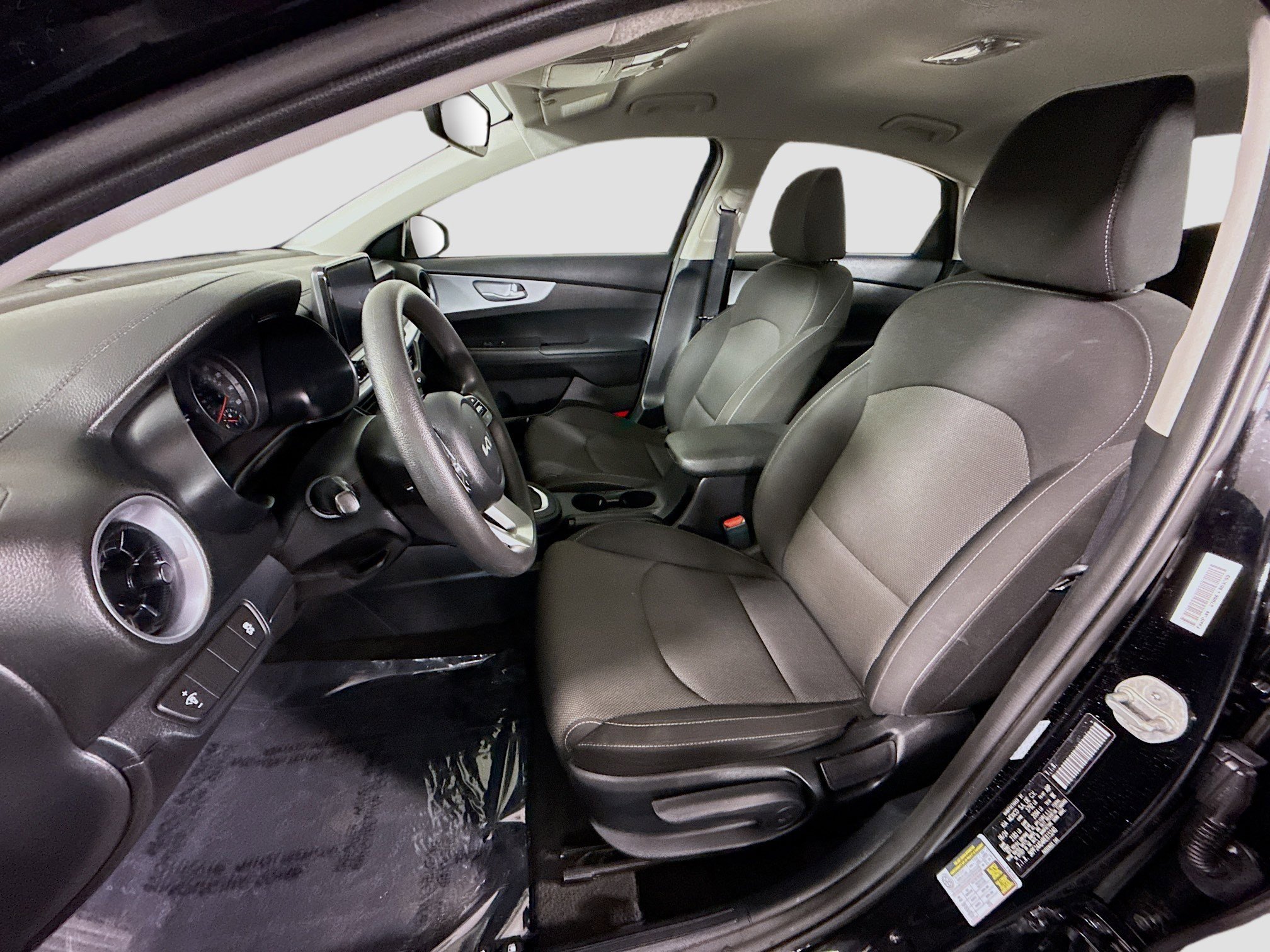 Used 2024 Kia Forte LX image 21