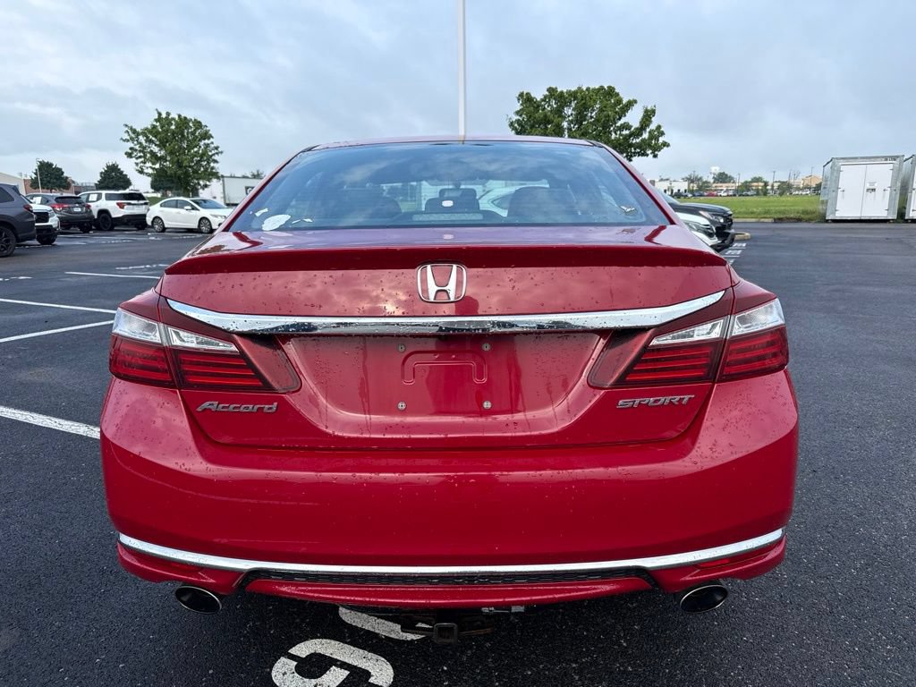 Used 2016 Honda Accord Sport image 9