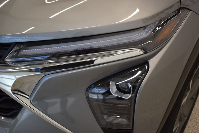 Used 2025 Chevrolet Trax LT w/ LT Convenience Package FWD image 15