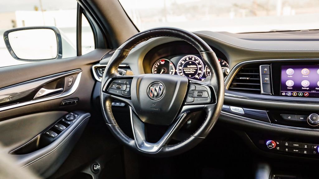 Used 2024 Buick Enclave Premium image 18