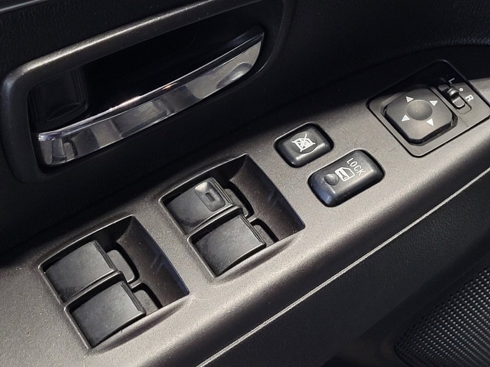 Used 2014 Mitsubishi Outlander Sport SE AWD/4WD image 27