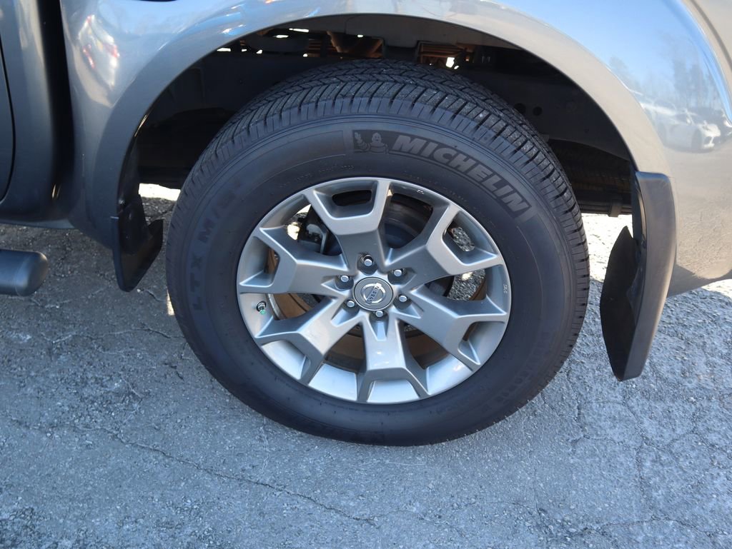 Used 2016 Nissan Frontier SL w/ Moonroof Package image 9