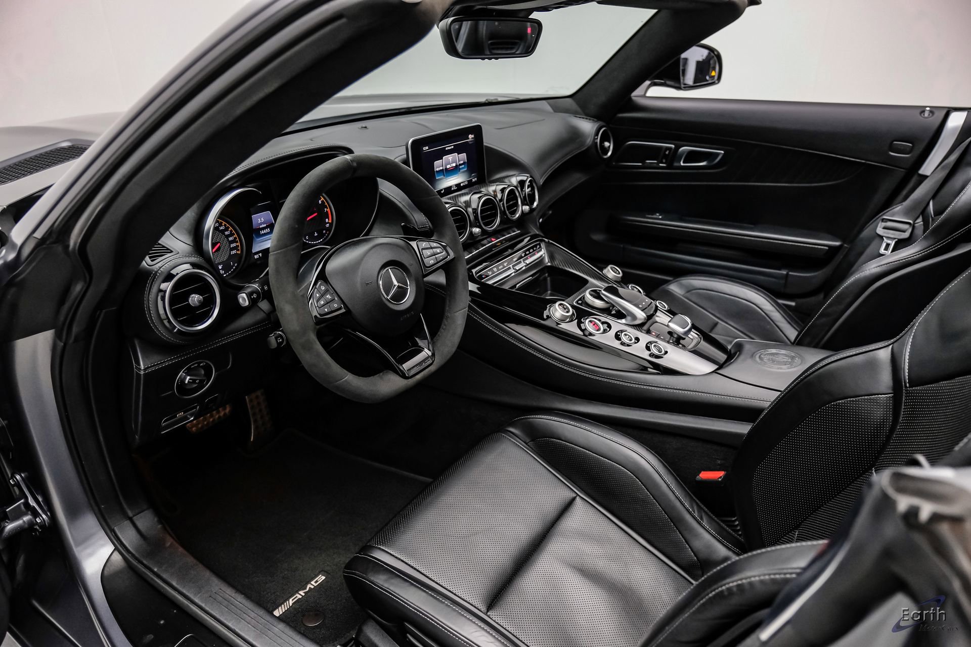 Used 2019 Mercedes-Benz AMG GT C image 2