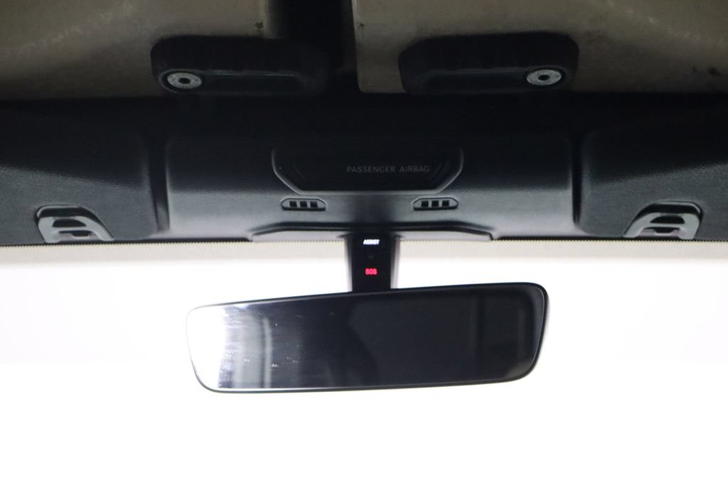Used 2018 Jeep Wrangler Unlimited Sahara AWD/4WD image 23