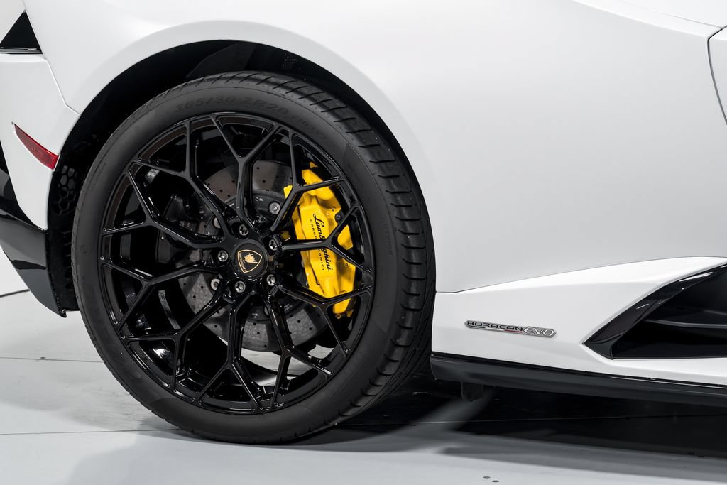 Used 2022 Lamborghini Huracan EVO AWD/4WD image 48