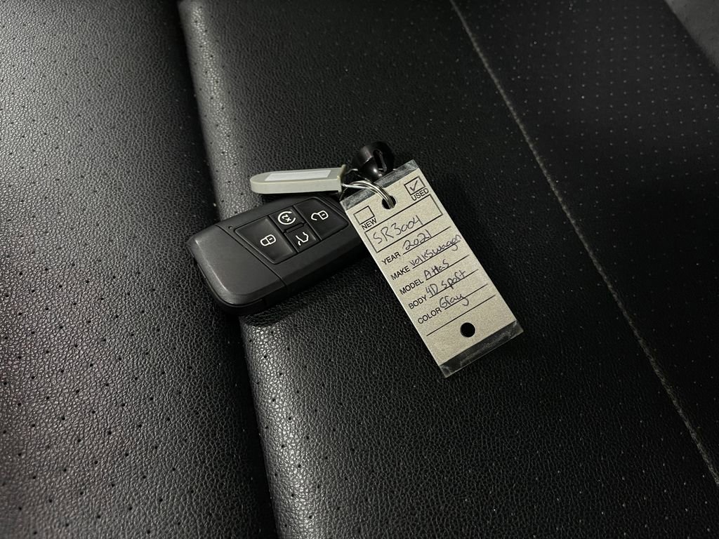 Used 2021 Volkswagen Atlas Cross Sport SE w/ Panoramic Sunroof Package image 36