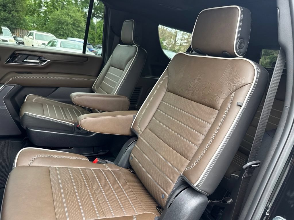 Used 2025 GMC Yukon XL Denali Ultimate AWD/4WD image 50