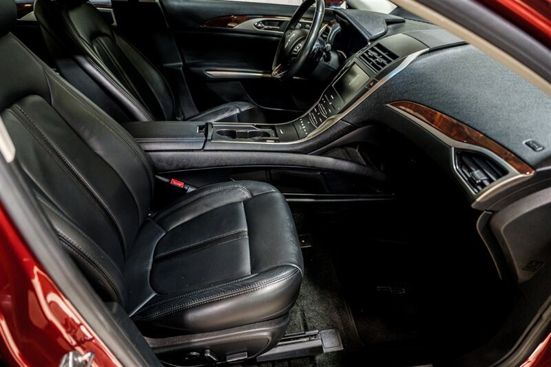 Used 2016 Lincoln MKZ w/ Equipment Group 200A Select FWD image 18