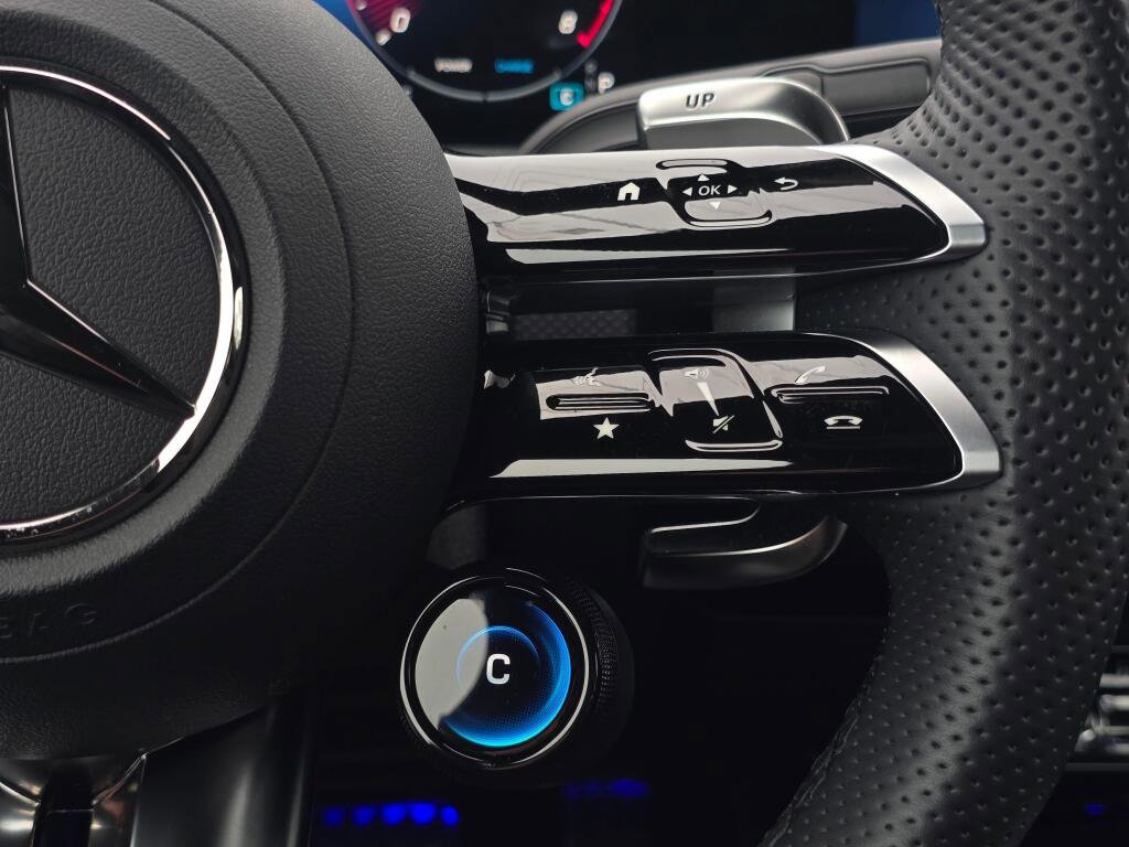 Certified 2025 Mercedes-Benz CLA 35 AMG 4MATIC image 40