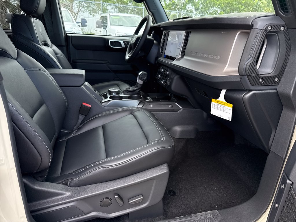 New 2026 Ford Bronco Outer Banks AWD/4WD image 22
