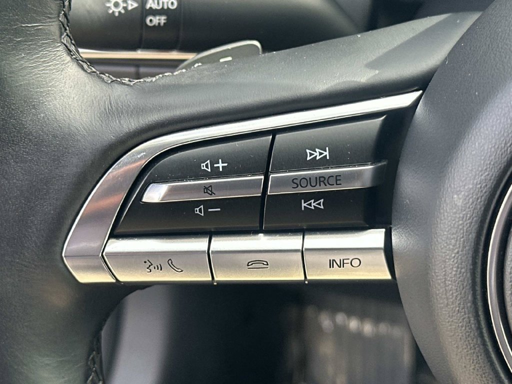 Used 2022 MAZDA MAZDA3 s AWD/4WD image 22
