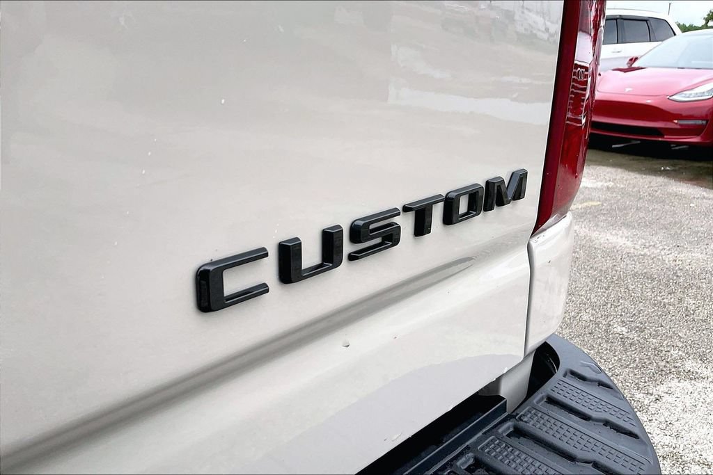 Used 2026 Chevrolet Silverado 2500 Custom w/ Custom Value Package AWD/4WD image 21