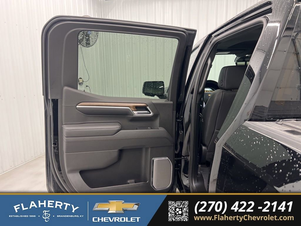 Used 2025 Chevrolet Silverado 1500 High Country image 10