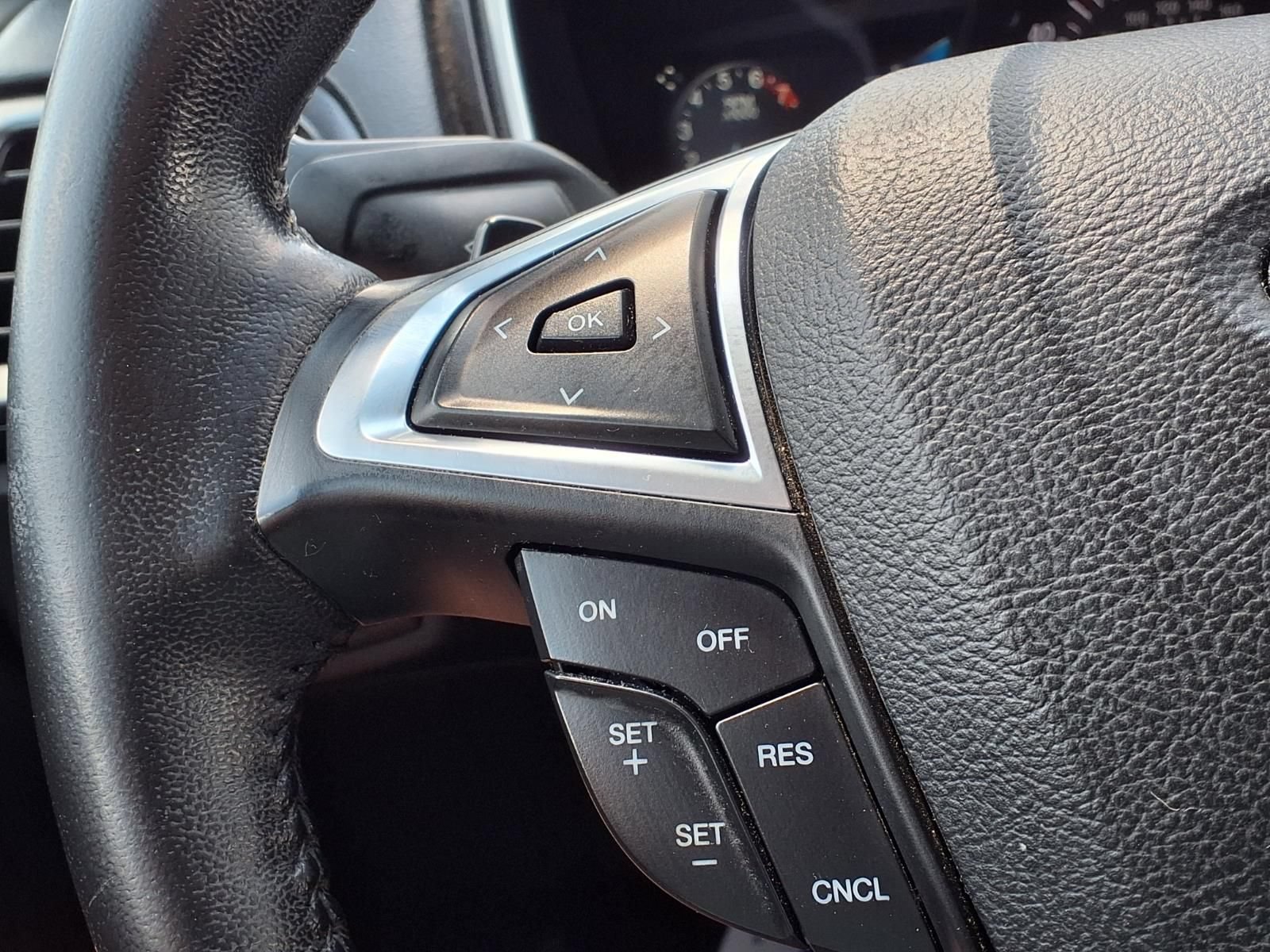 Used 2018 Ford Fusion Titanium AWD/4WD image 29