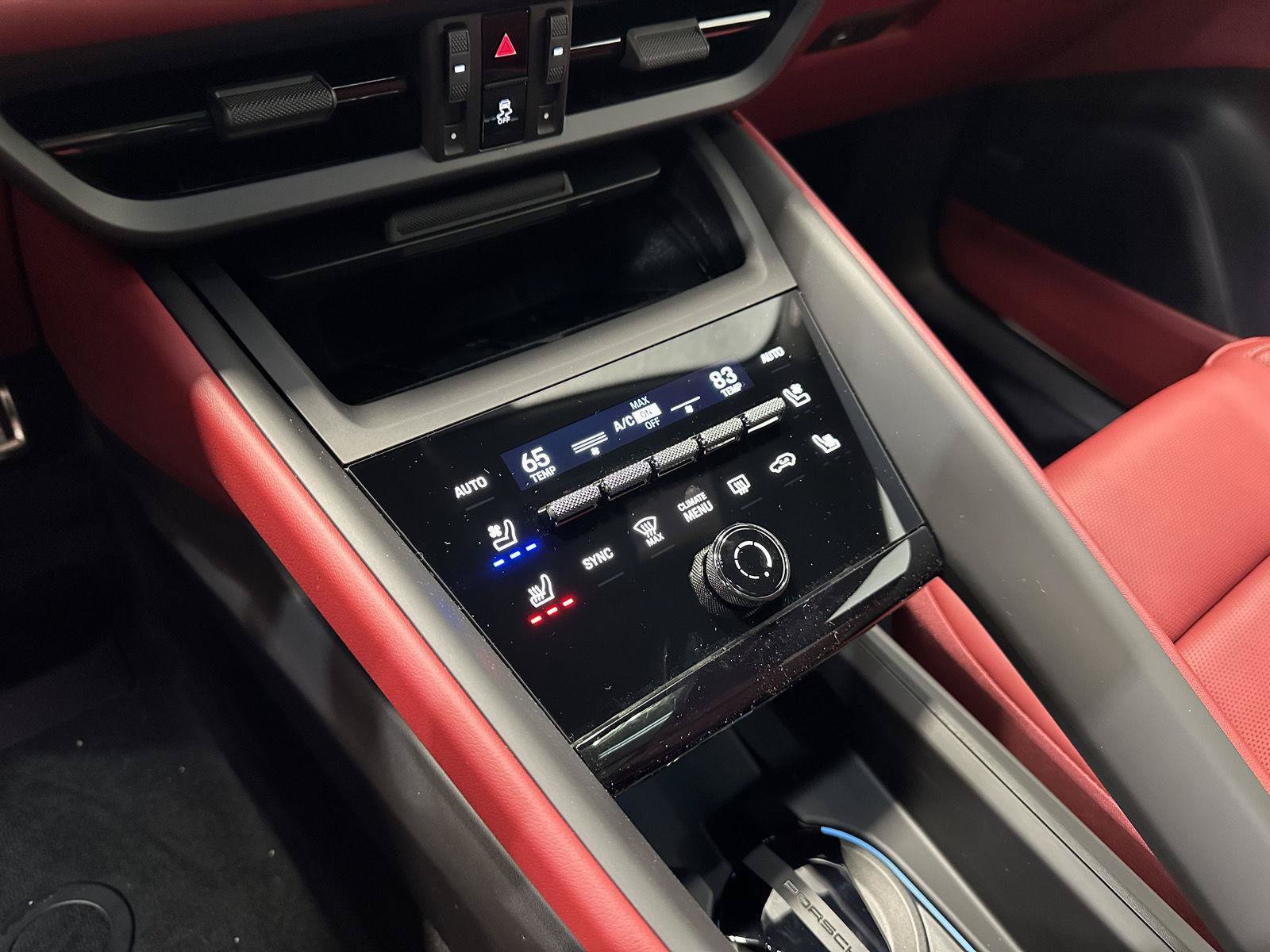New 2026 Porsche Macan 4S Electric AWD/4WD image 31
