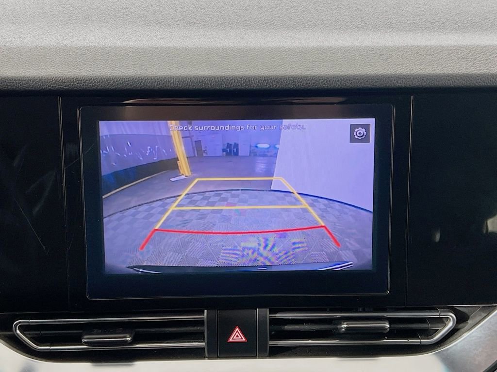 Used 2022 Kia Niro LXS image 13