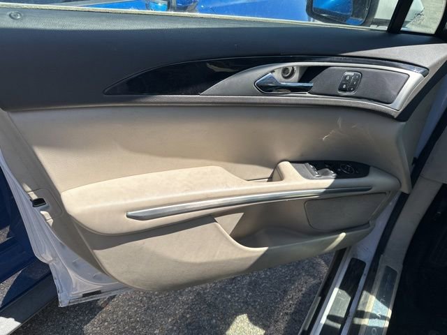 Used 2016 Lincoln MKZ Reserve w/ Equipment Group 300A Reserve image 15