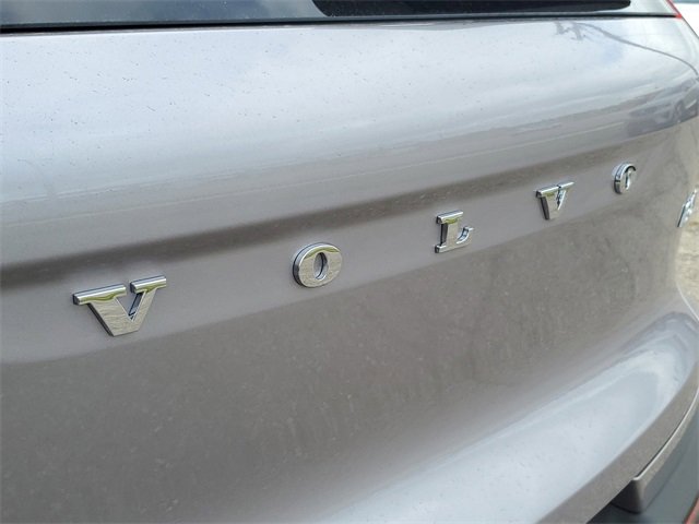 New 2026 Volvo XC40 B5 Plus w/ Protection Package Premier image 33