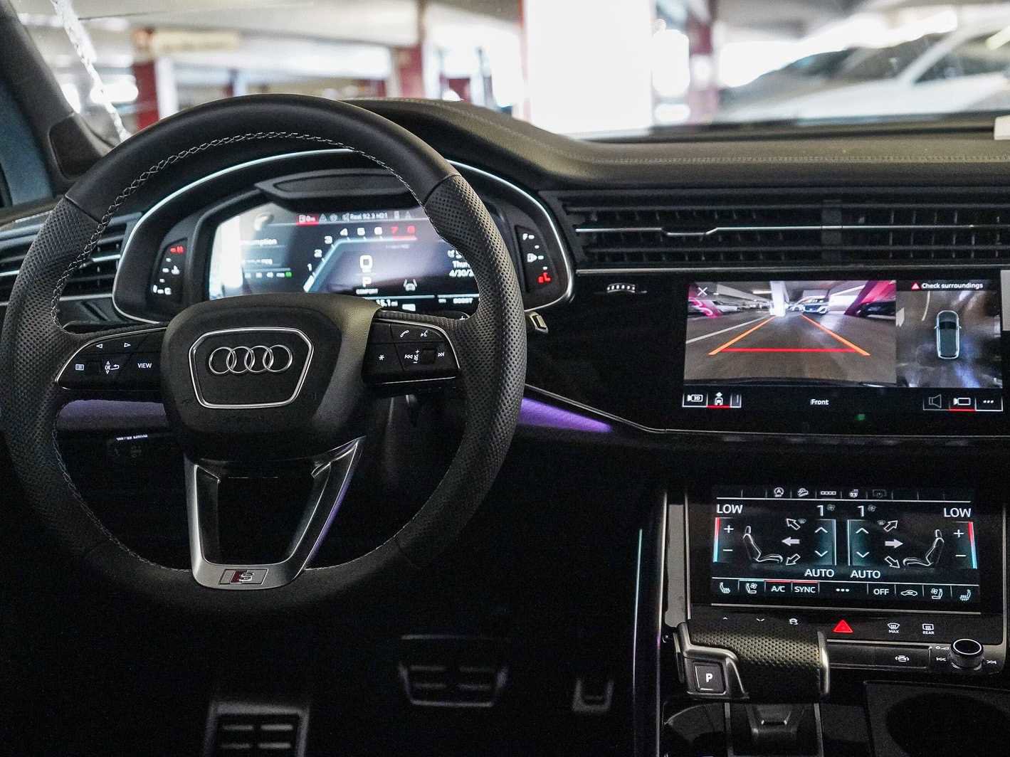 New 2026 Audi SQ7 Premium Plus AWD/4WD image 13