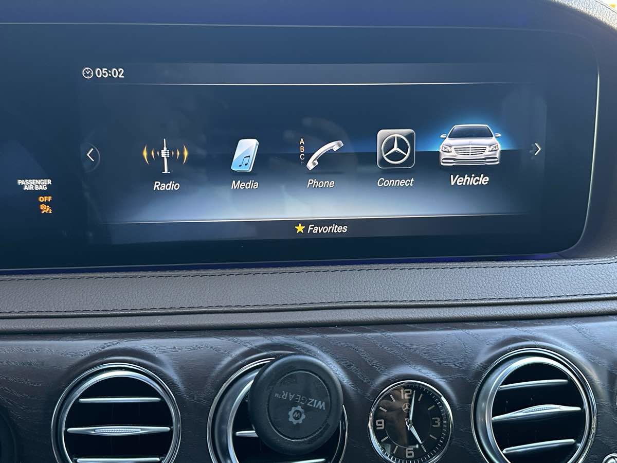 Used 2019 Mercedes-Benz S 560 Sedan image 46