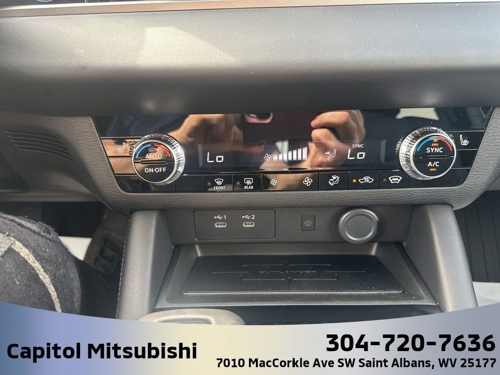 New 2025 Mitsubishi Outlander SE AWD/4WD image 29