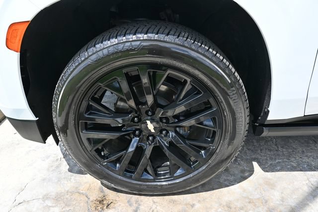 Used 2024 Chevrolet Tahoe High Country AWD/4WD image 10