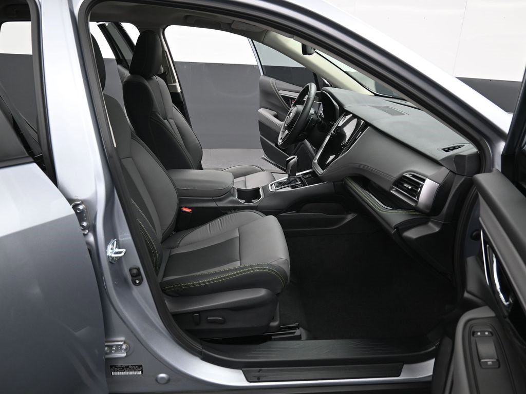 Used 2025 Subaru Outback Onyx Edition XT image 35