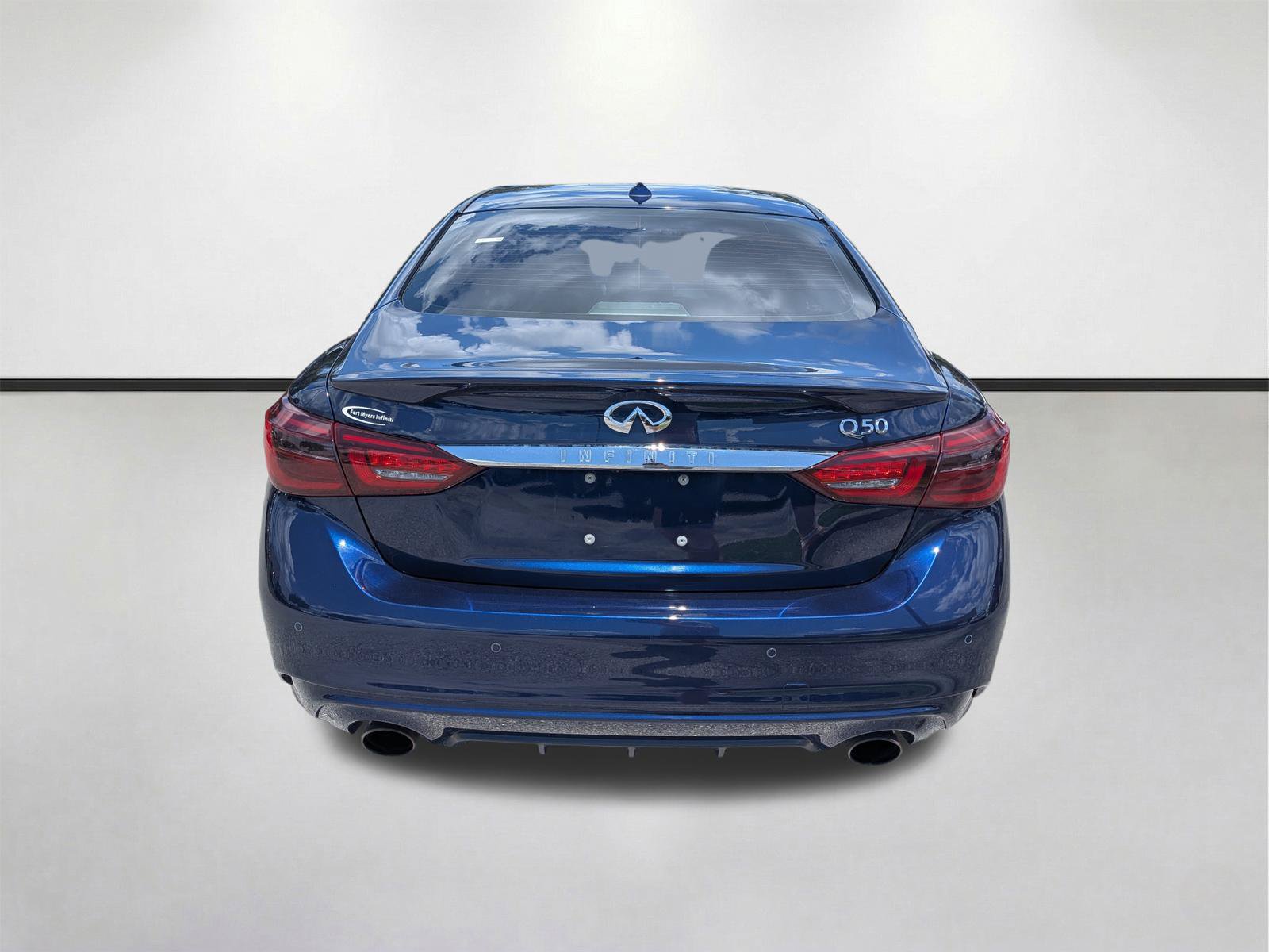 Used 2022 INFINITI Q50 Luxe w/ Cargo Package RWD image 5