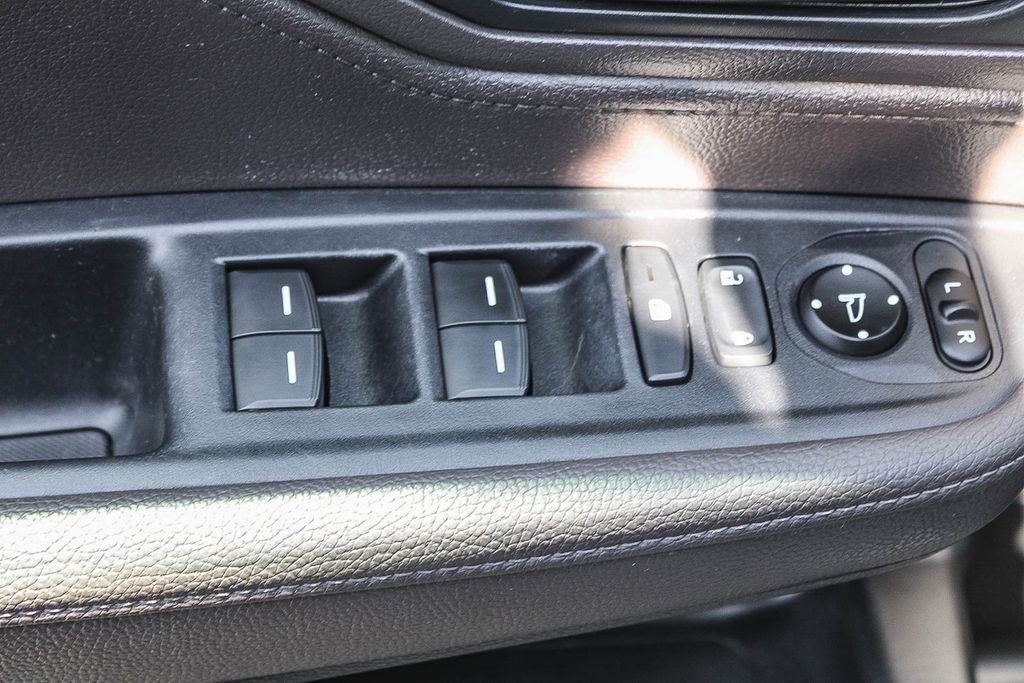 Used 2019 Honda Odyssey EX image 20