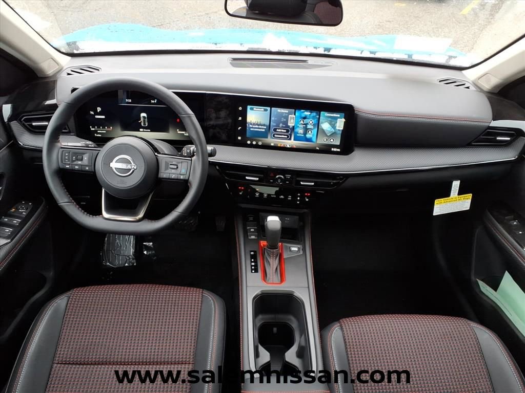 New 2026 Nissan Kicks SR w/ SR Premium Package FWD image 11
