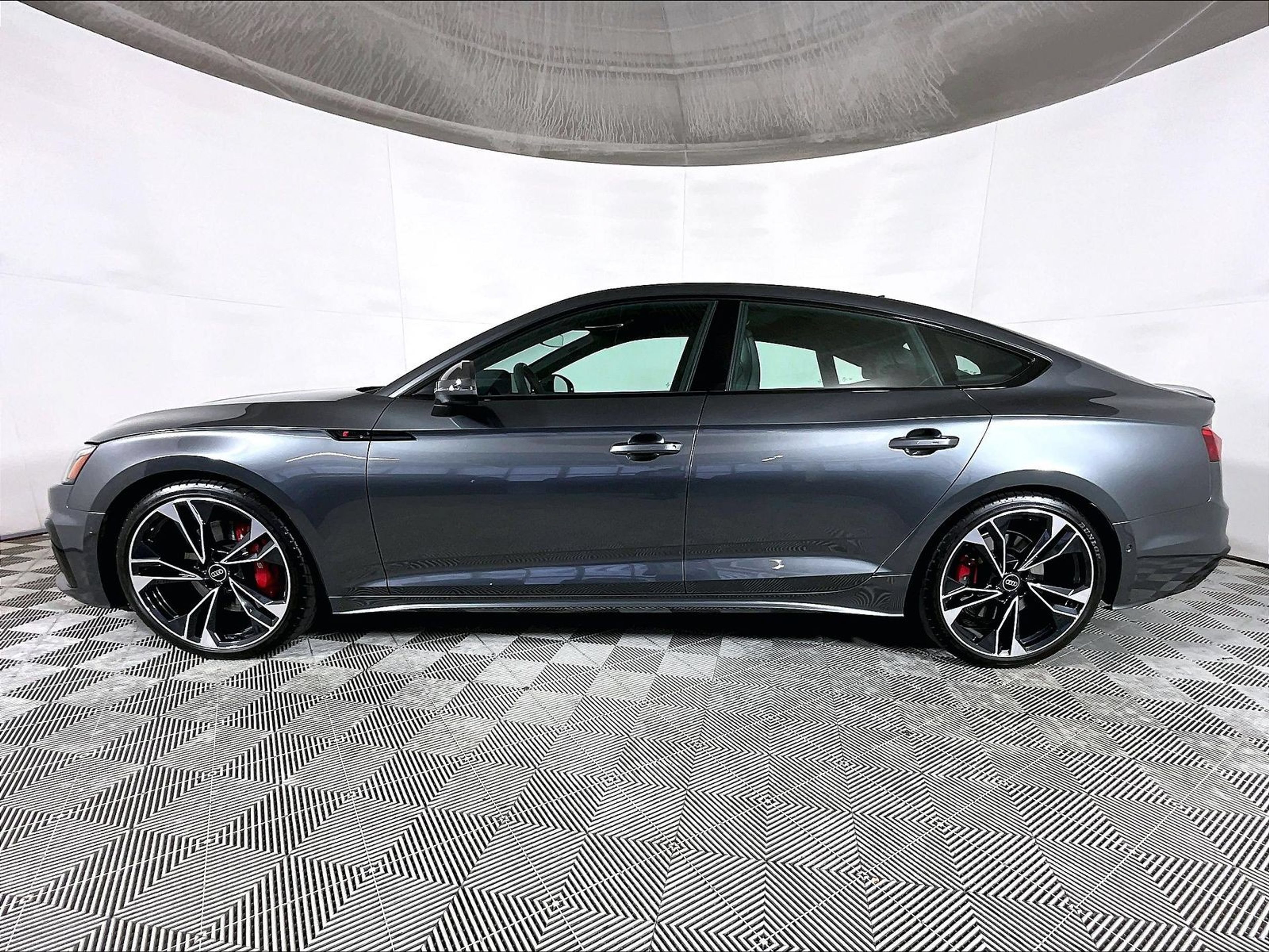 Used 2025 Audi S5 Prestige AWD/4WD image 2
