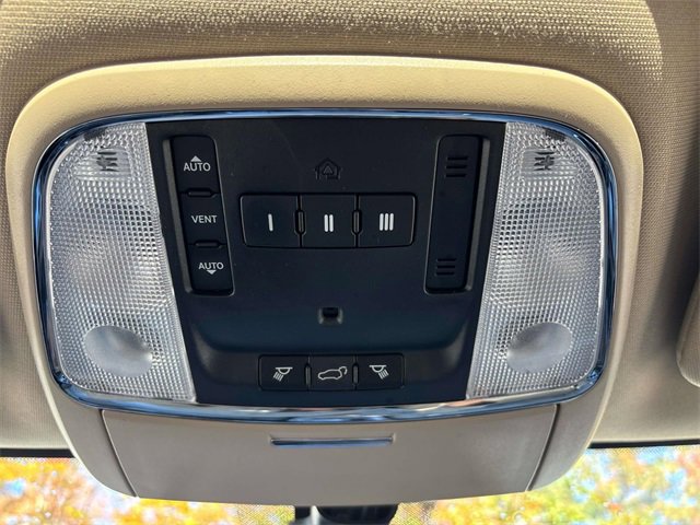 Used 2015 Jeep Grand Cherokee Limited image 26