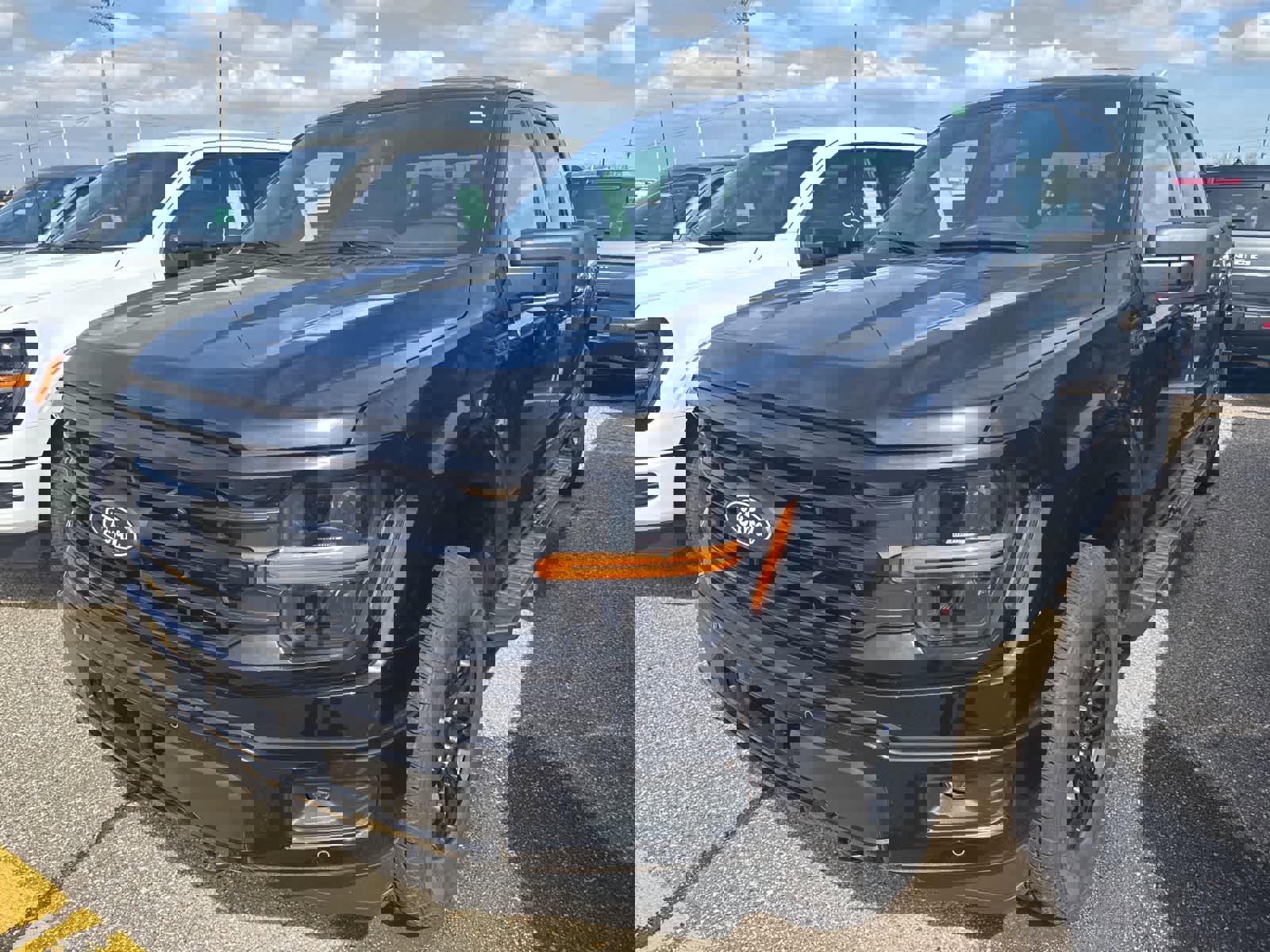 New 2026 Ford F150 XLT w/ Equipment Group 302A MID AWD/4WD image 21