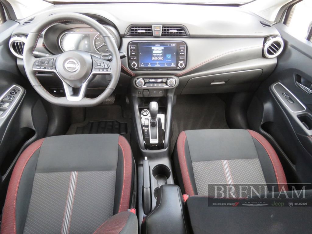 Used 2024 Nissan Versa SR image 18