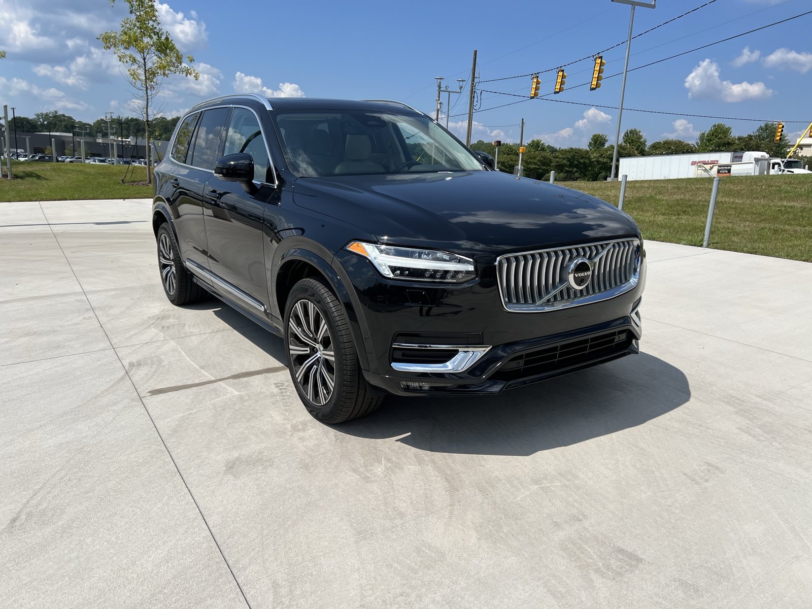 Used 2025 Volvo XC90 B6 Plus AWD/4WD video 1
