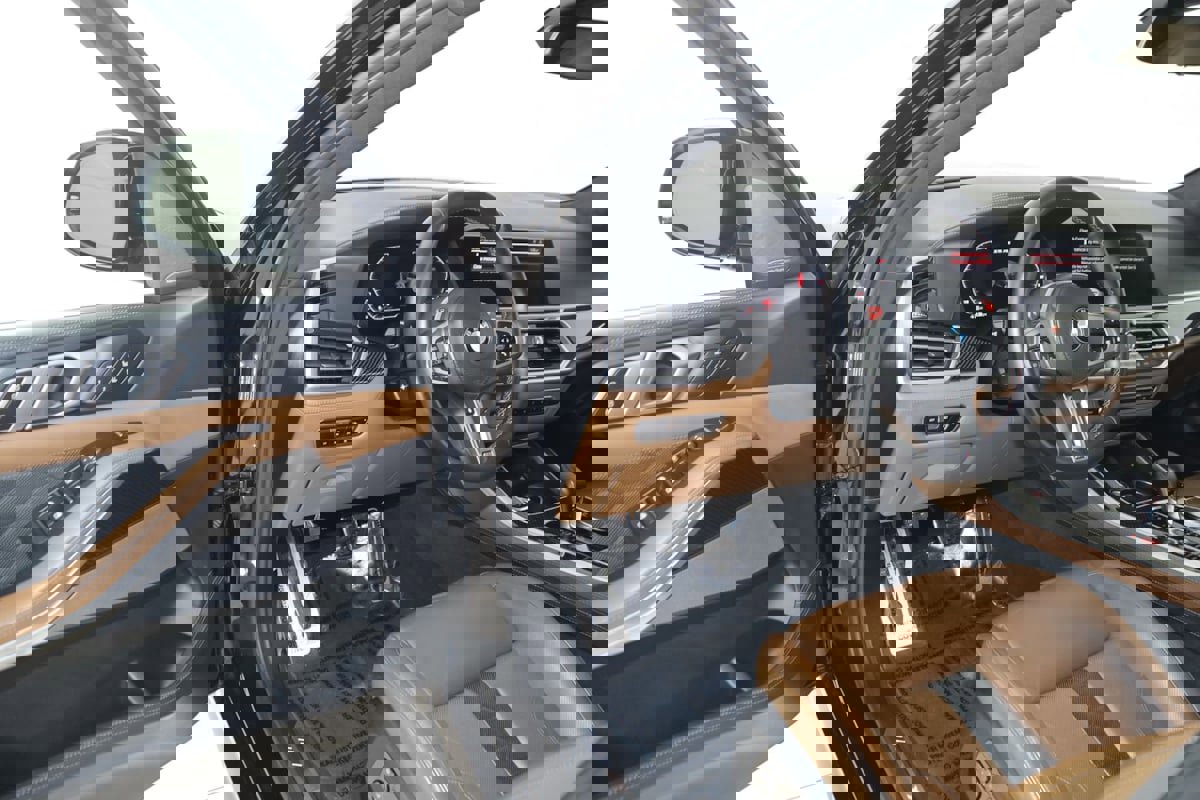 Used 2021 BMW X5 M w/ Executive Package image 66