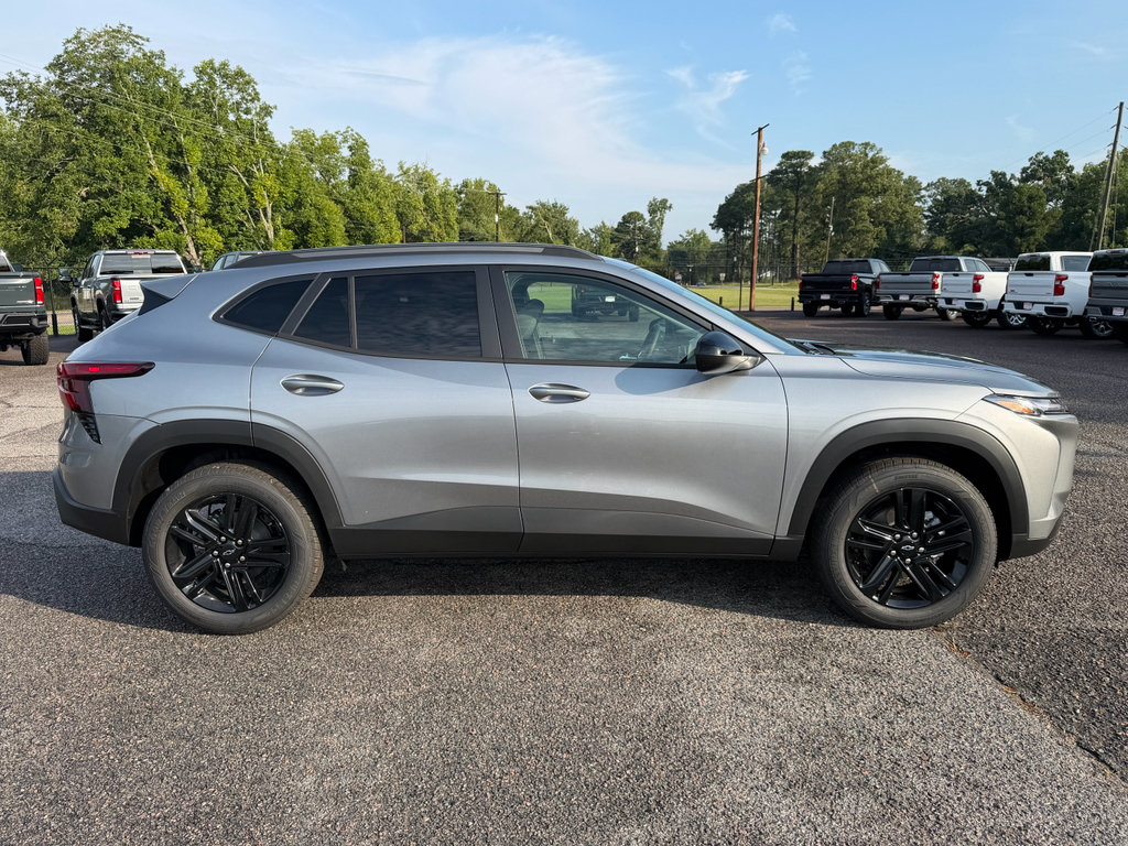 New 2026 Chevrolet Trax ACTIV w/ Driver Confidence Package FWD image 2