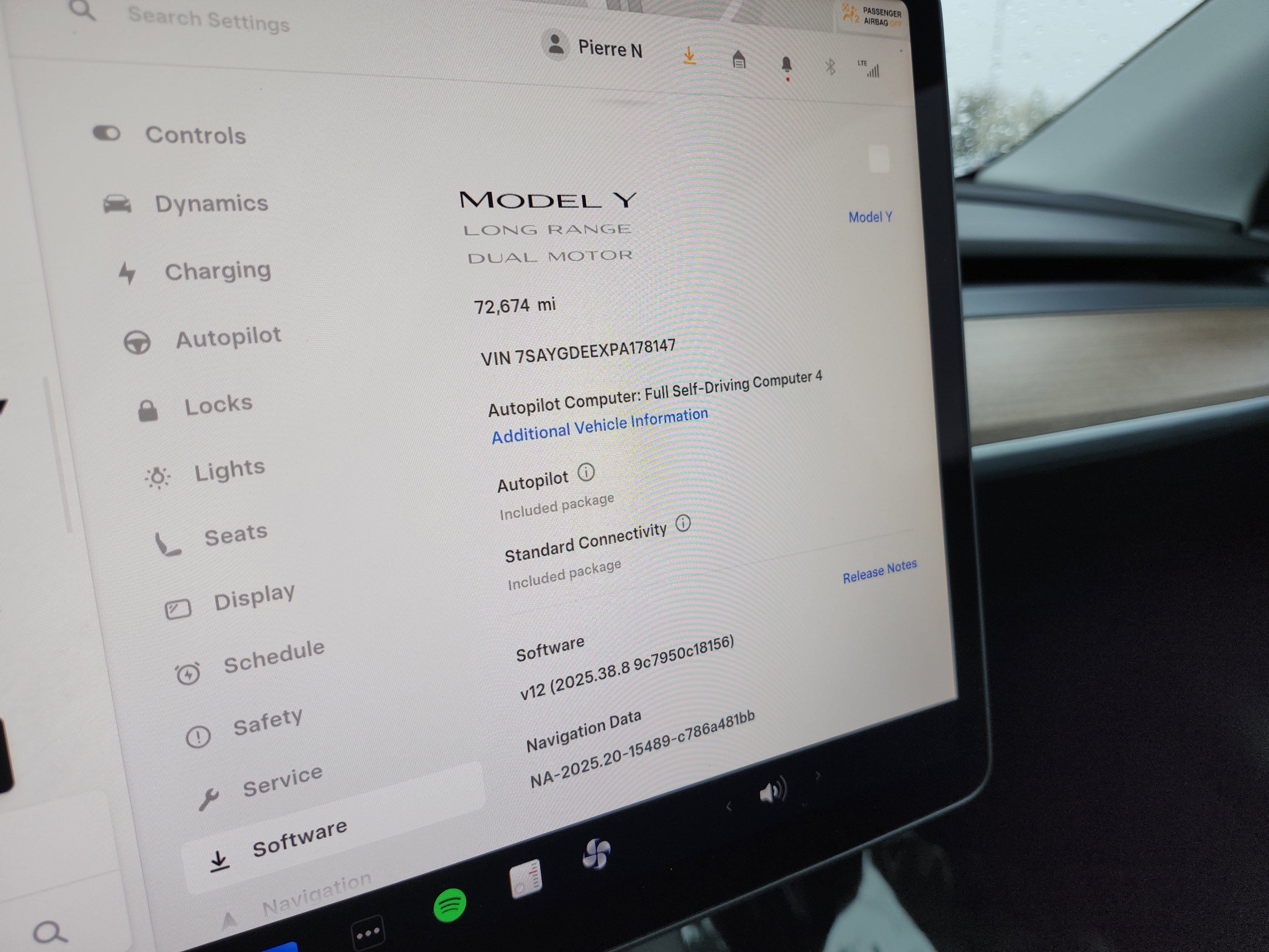 Used 2023 Tesla Model Y Long Range AWD/4WD image 30