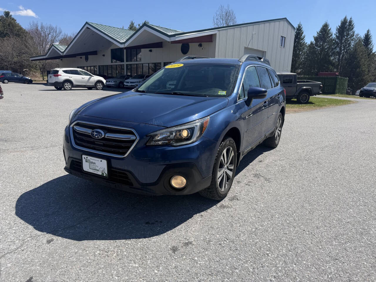 Used 2019 Subaru Outback 2.5i Limited AWD/4WD image 1