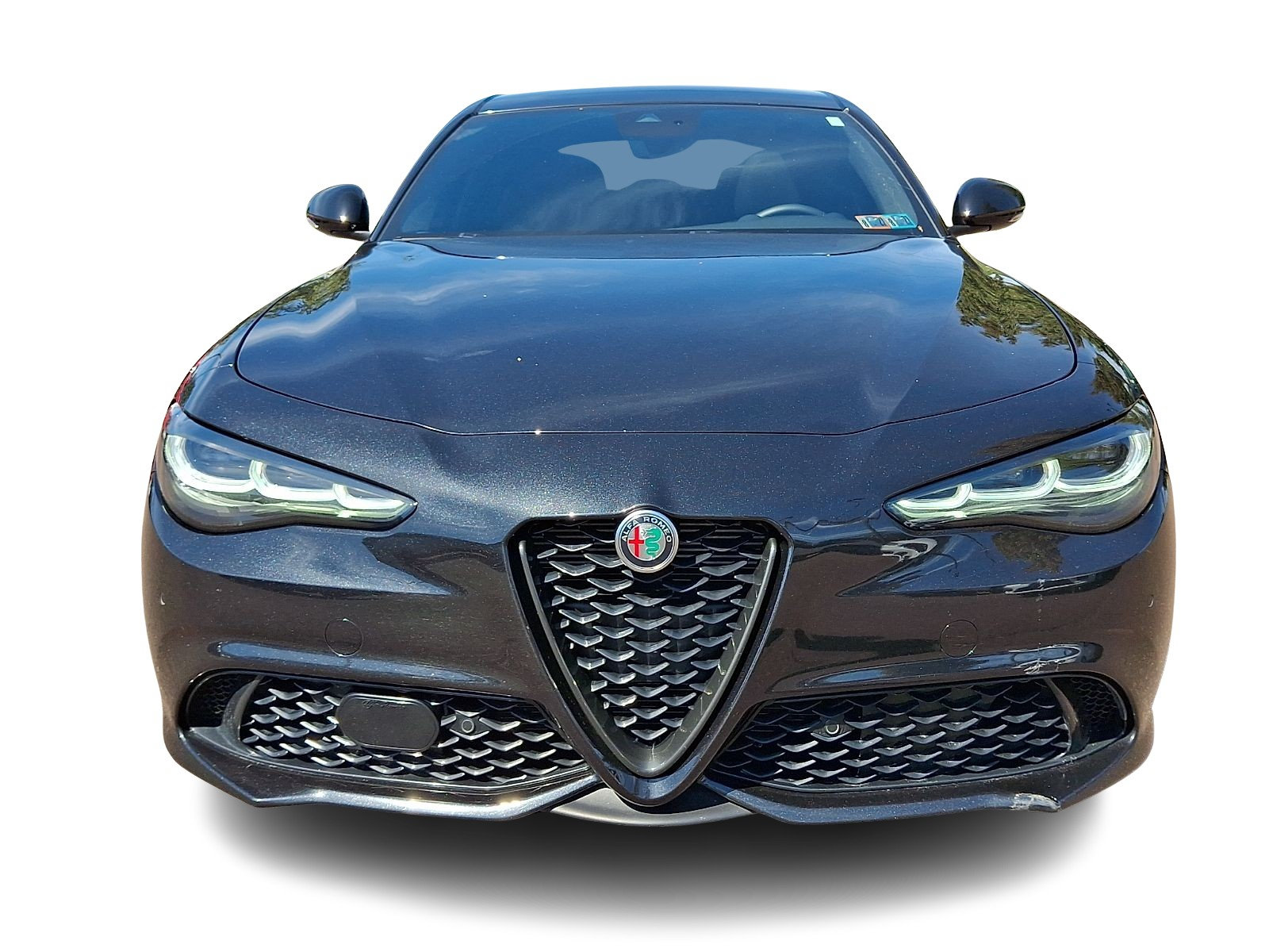 Used 2024 Alfa Romeo Giulia Veloce AWD/4WD image 2
