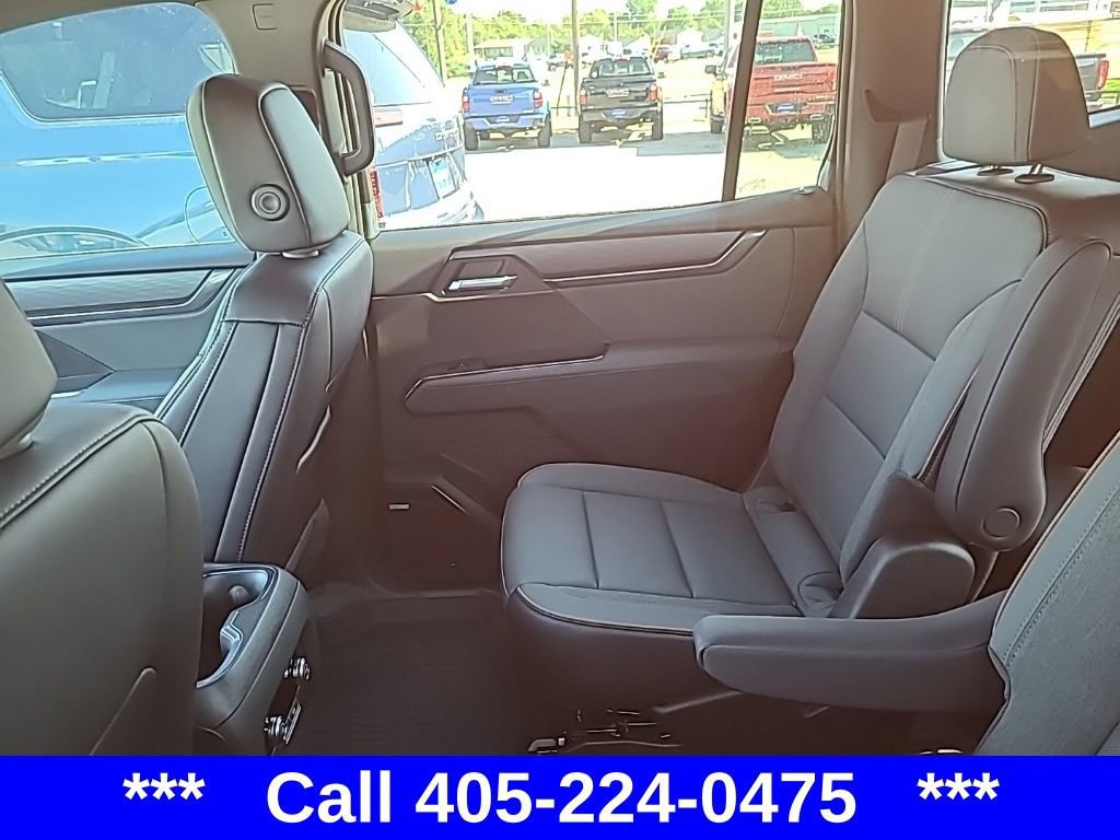 New 2026 GMC Acadia AT4 w/ LPO, Floor Liner Package image 18