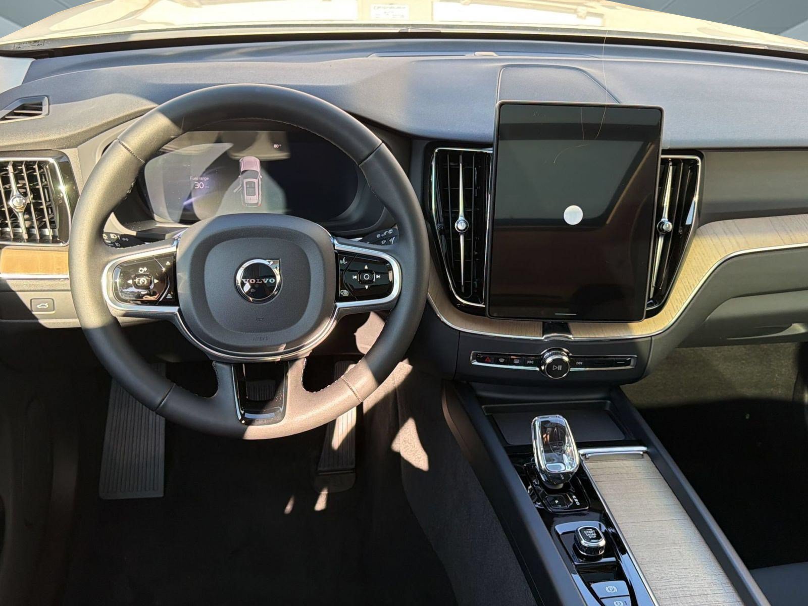 New 2026 Volvo XC60 B5 Plus w/ Climate Package AWD/4WD image 29