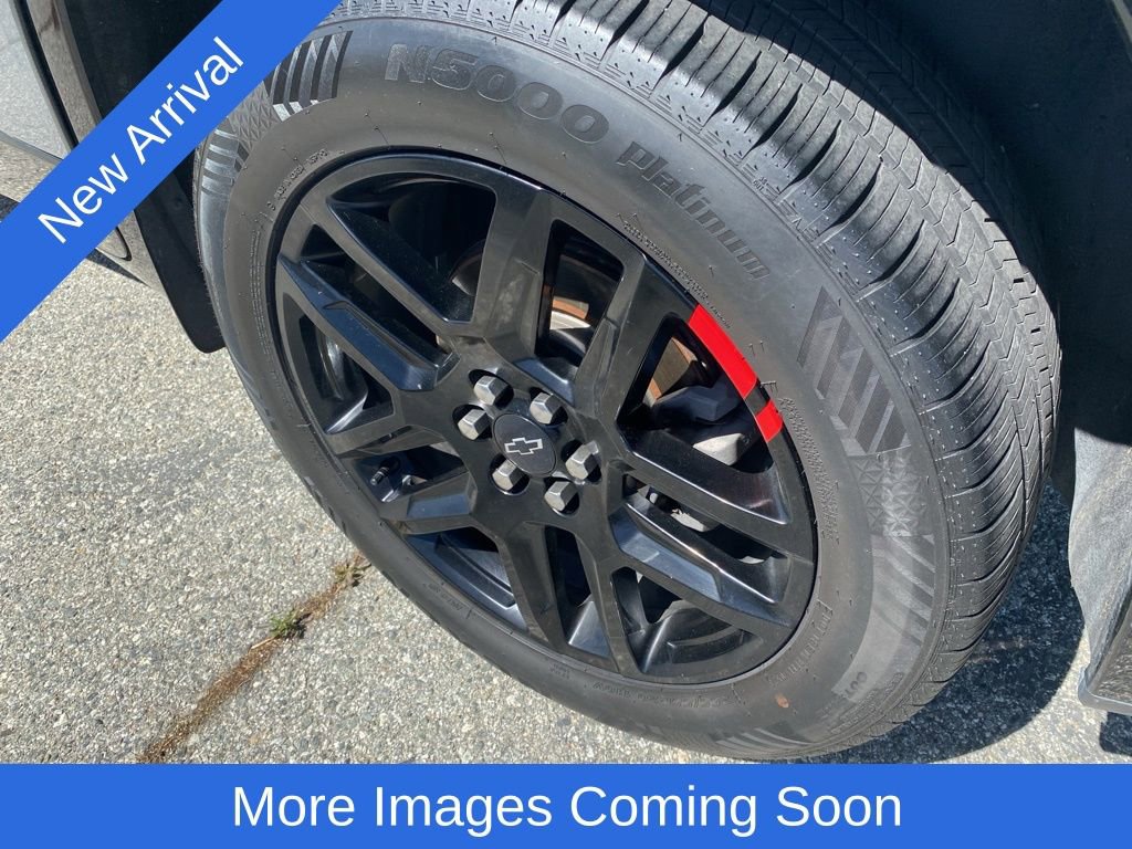 Used 2023 Chevrolet Traverse Premier w/ Redline Edition FWD image 7