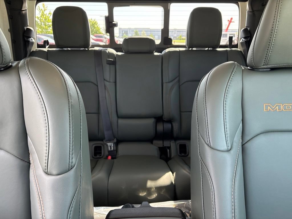 New 2026 Jeep Gladiator Mojave AWD/4WD image 14