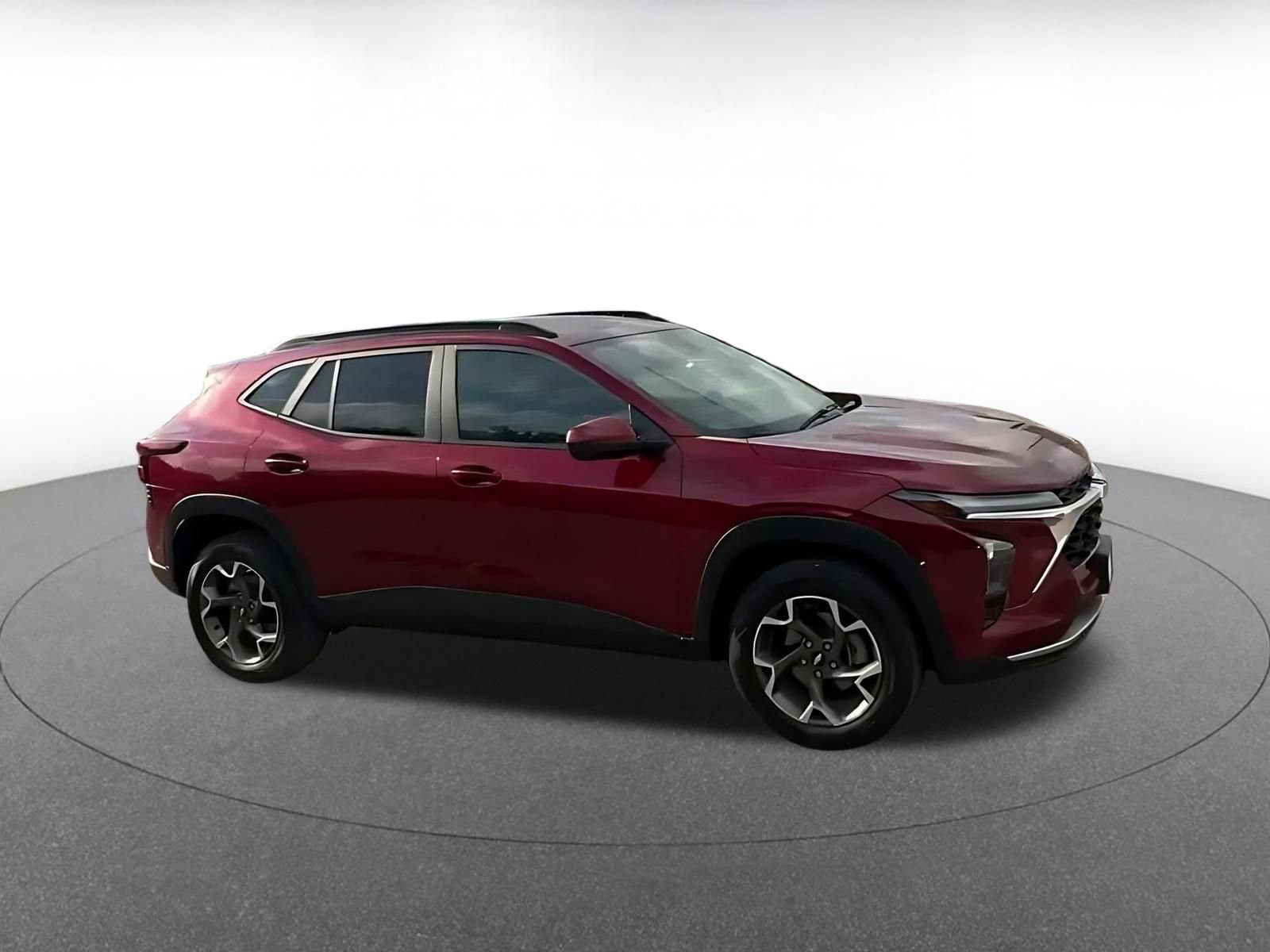 Used 2025 Chevrolet Trax LT FWD video 2