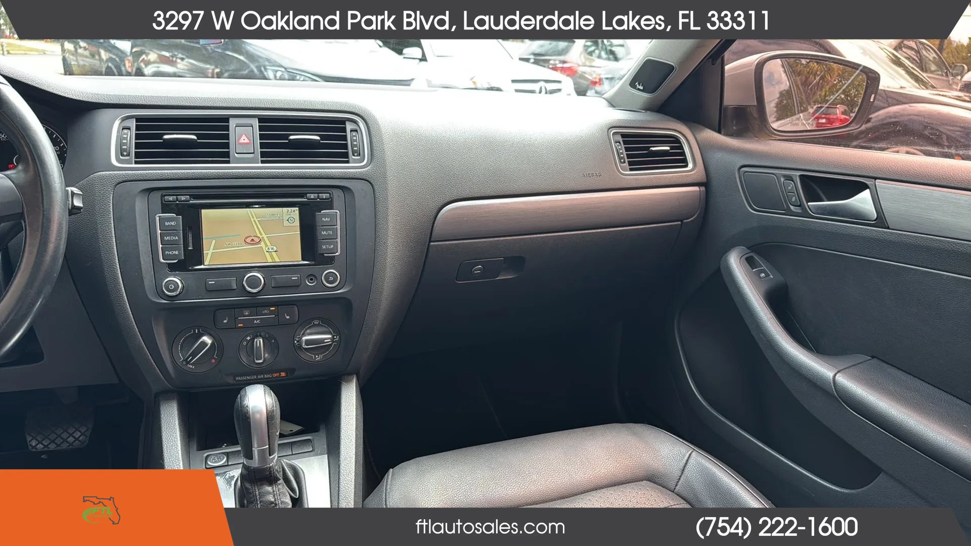 Used 2014 Volkswagen Jetta SEL FWD image 21
